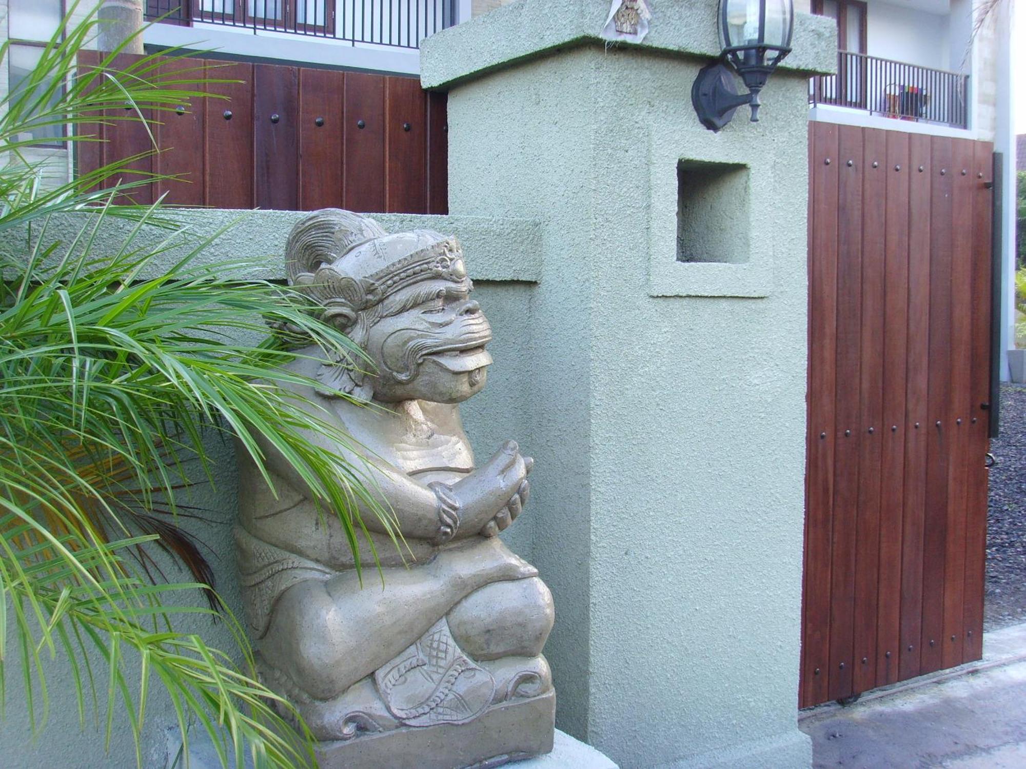 Jonsen Homestay Canggu Esterno foto